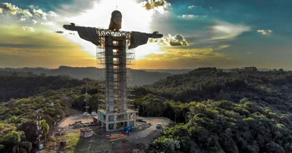 En Brasil, ciudad construye una estatua de Cristo más alta que la de Río de Janeiro