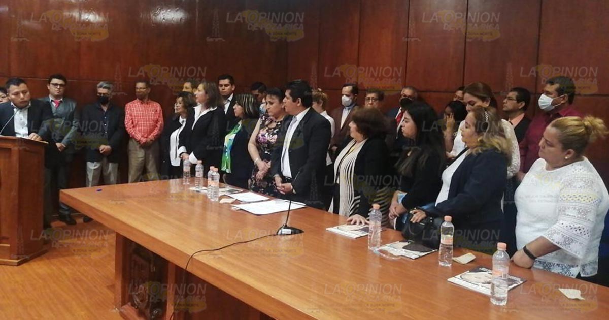 Firman convenio UV y Colegio de Abogados 2