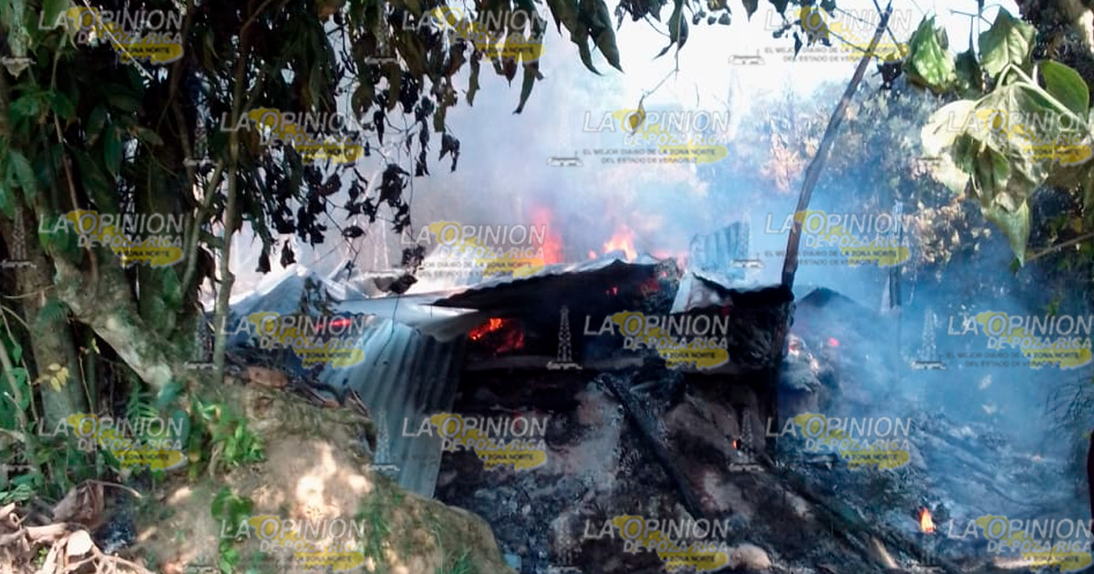 Humilde vivienda reducida a cenizas