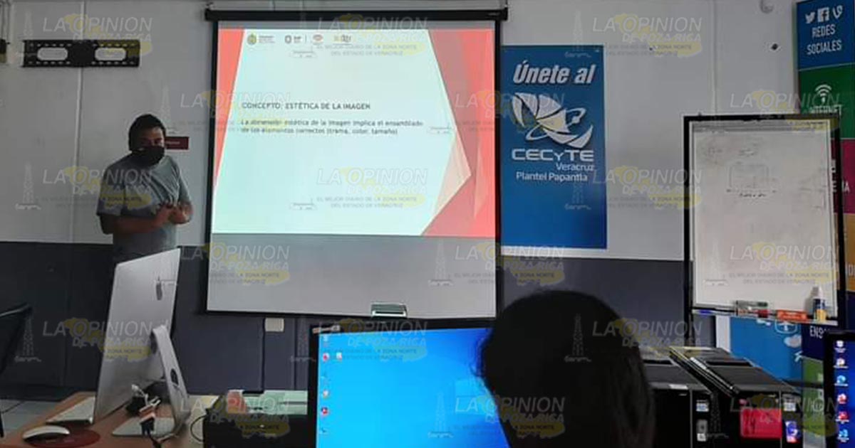 Imparten taller de fotografía a alumnos del Cecytev