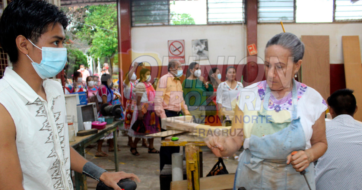 Les dan herramientas económicas necesarias en la capacitarse para el trabajo