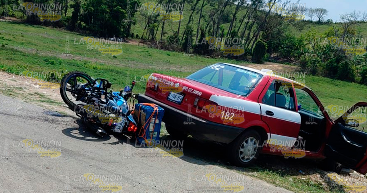 Motociclista grave tras impactarse contra un taxi