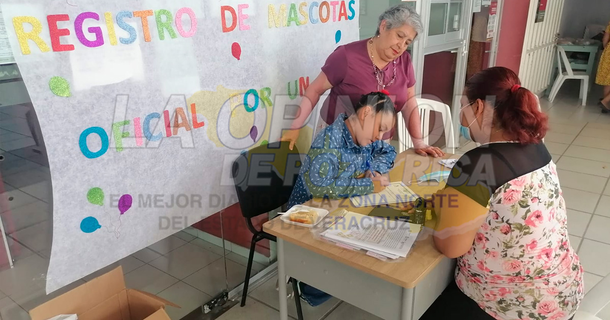 Nombran a niña en Poza Rica, oficial del Registro Civil por un Día
