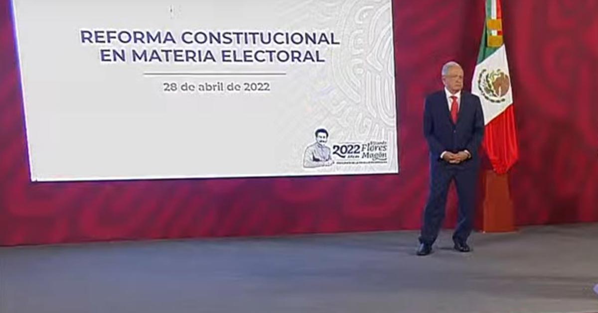 AMLO presenta reforma electoral