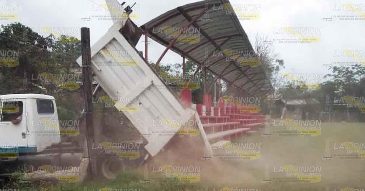 Rehabilitan campos deportivos en Espinal