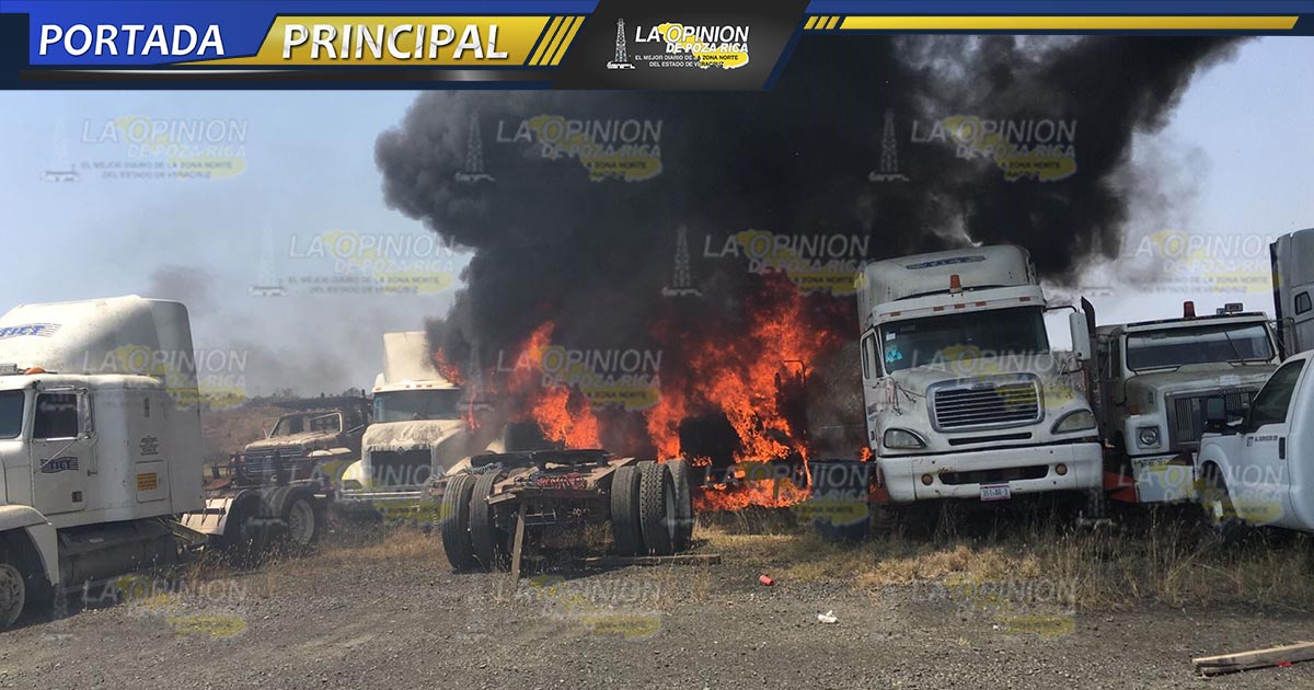 Se incendian 3 tráileres