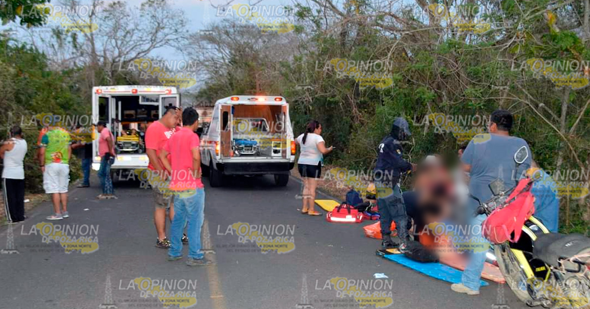 Seis lesionados deja volcadura de una camioneta