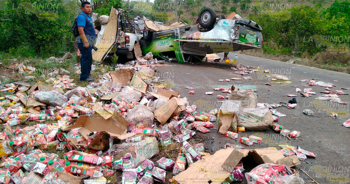 Terminó con las llantas al cielo