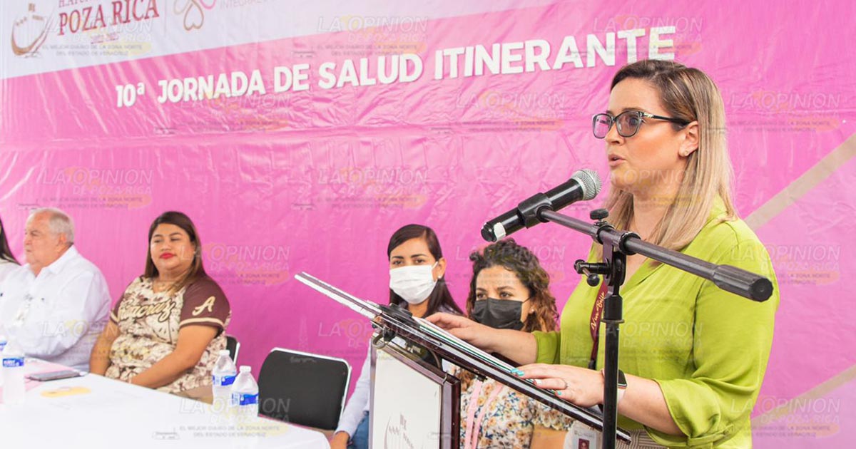 Acercan servicios de salud a más de mil familias