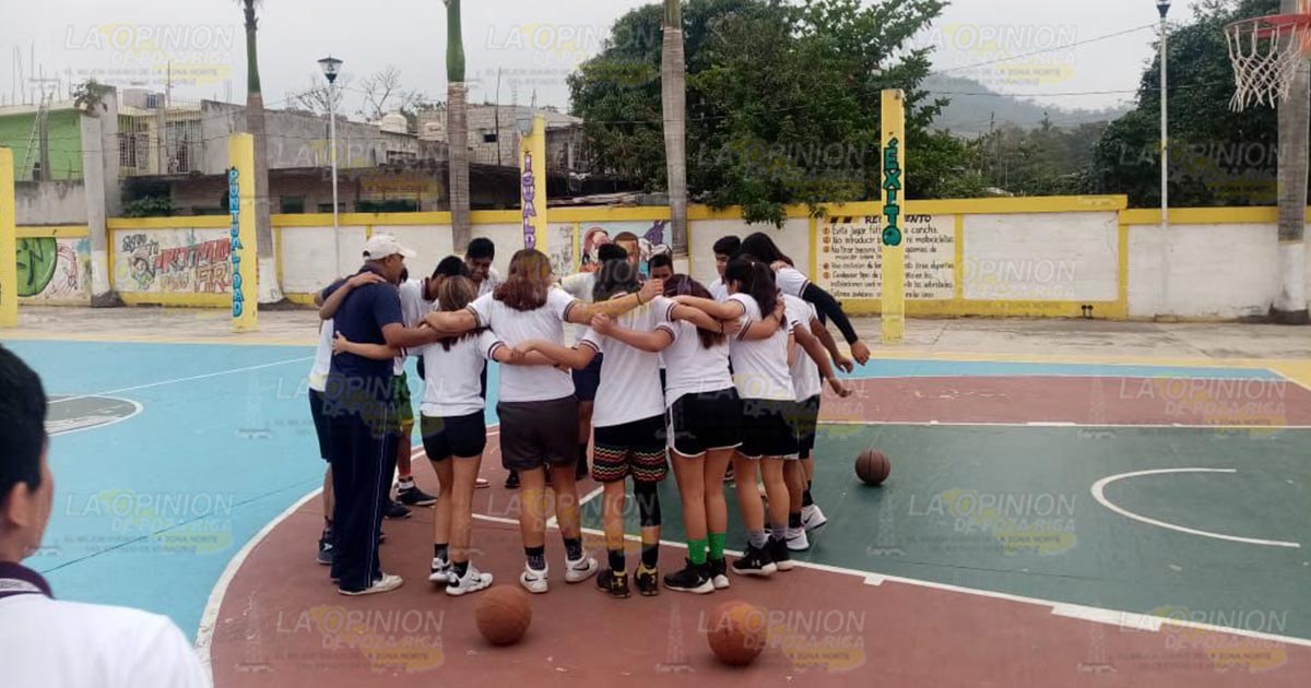 Alumnos del Cobaev 14 destacan en basquetbol 2