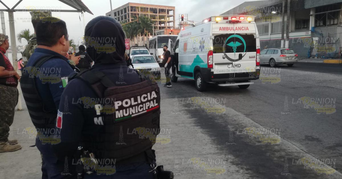 Atropellan a estudiante del CETIS 111 Atropellan a estudiante del CETIS 111 5