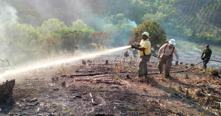 Aumentan incendios por la sequía en Tihuatlán