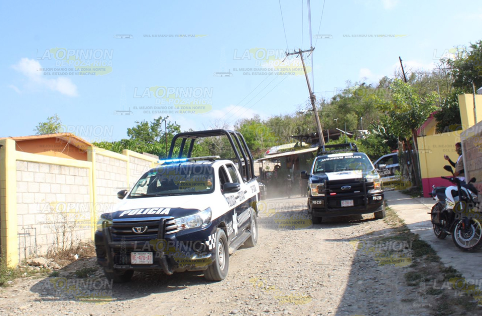 Balacera de civiles y la policía en Coatzintla