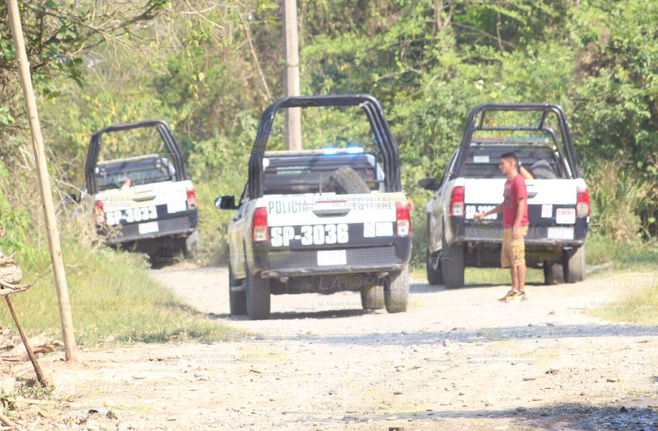 Balacera de civiles y la policía en Coatzintla