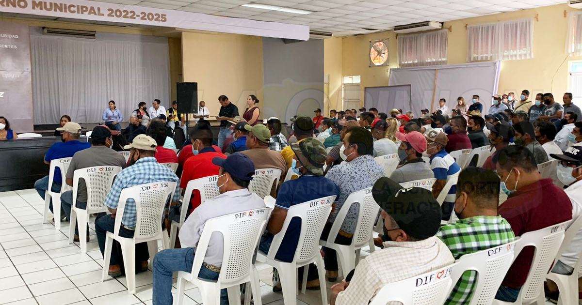 Capacitan a autoridades auxiliares en Tihuatlán