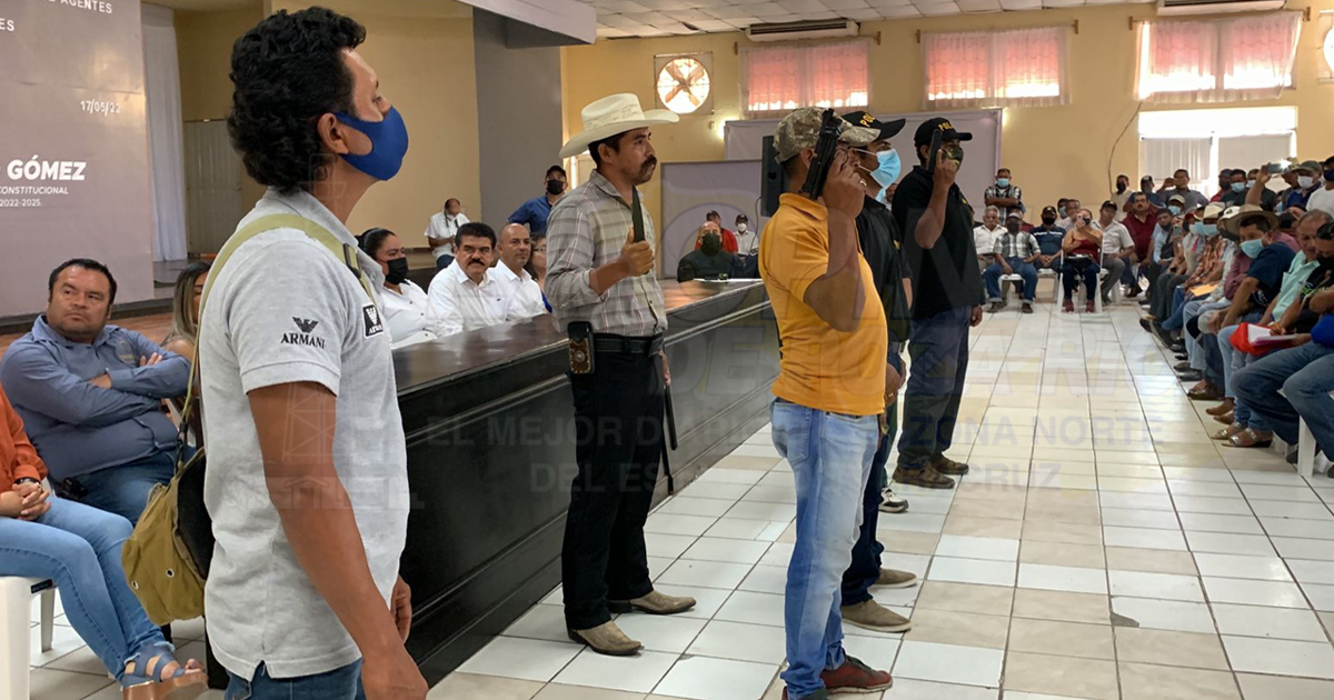 Capacitan a autoridades auxiliares en Tihuatlán