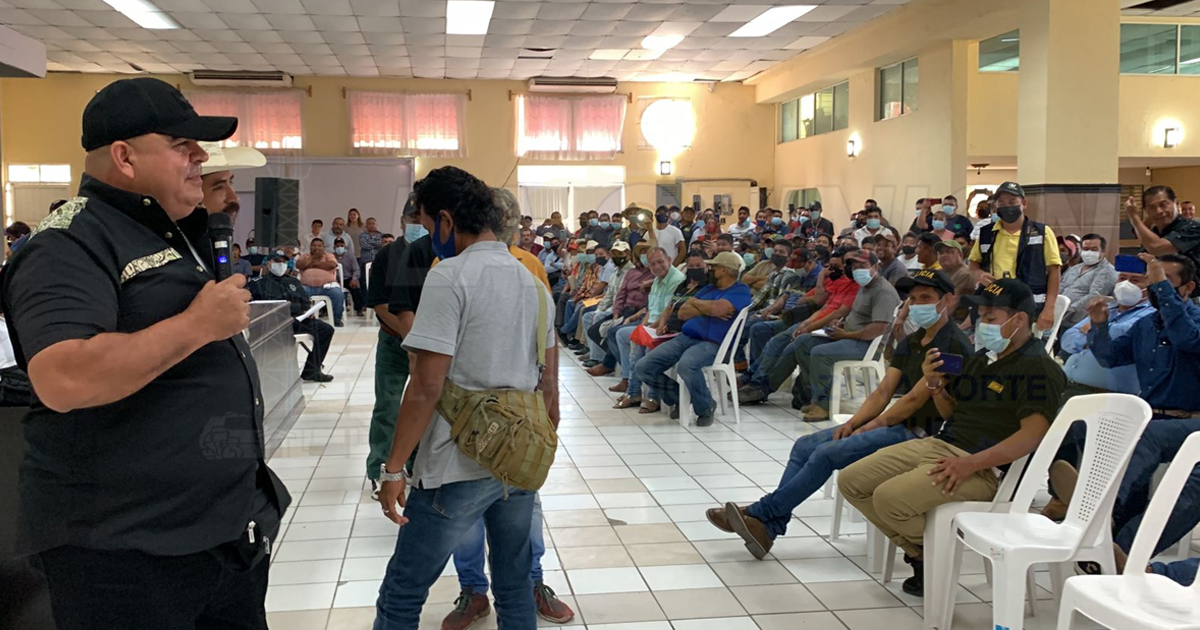 Capacitan a autoridades auxiliares en Tihuatlán
