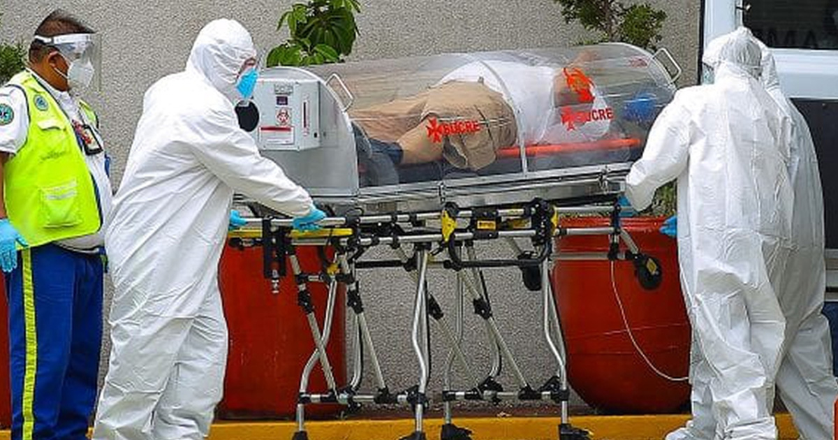 ¿Se movía la bolsa? Trasladan a un anciano vivo en una bolsa de cadáveres en China