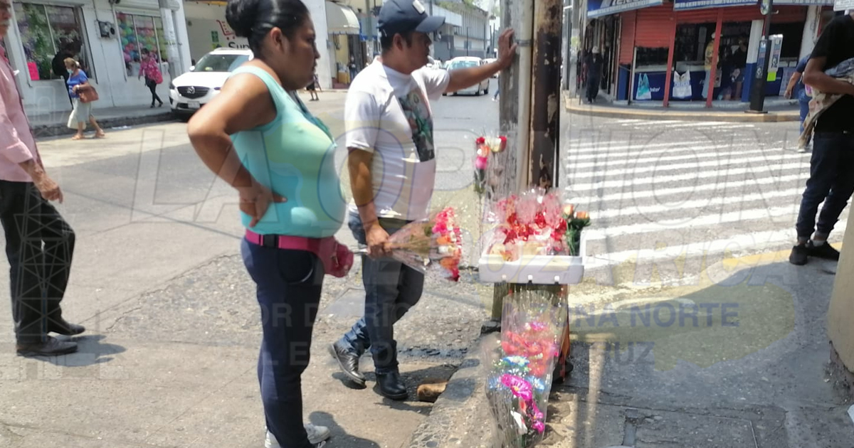 Comerciantes tuxpeños buscan repunte en la venta de flores por Día de las Madres