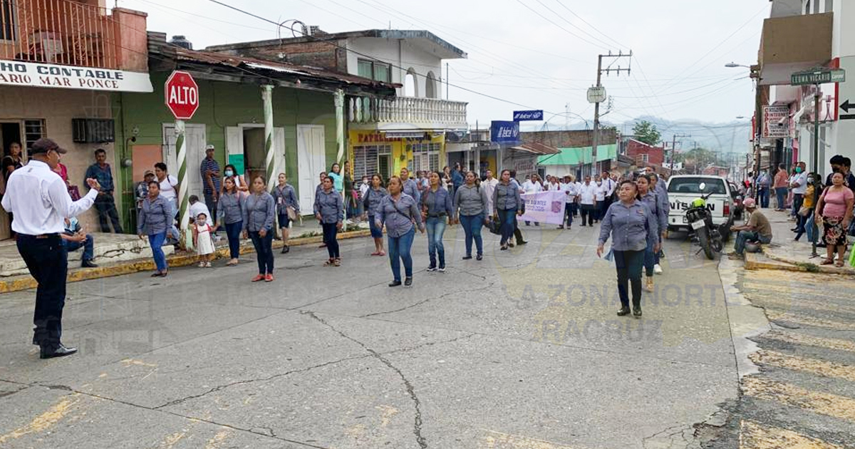 Conmemoran 109 aniversario del Día del trabajo en Tihuatlán