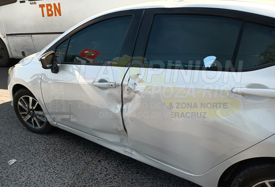 Derriba a motociclista en Tuxpan