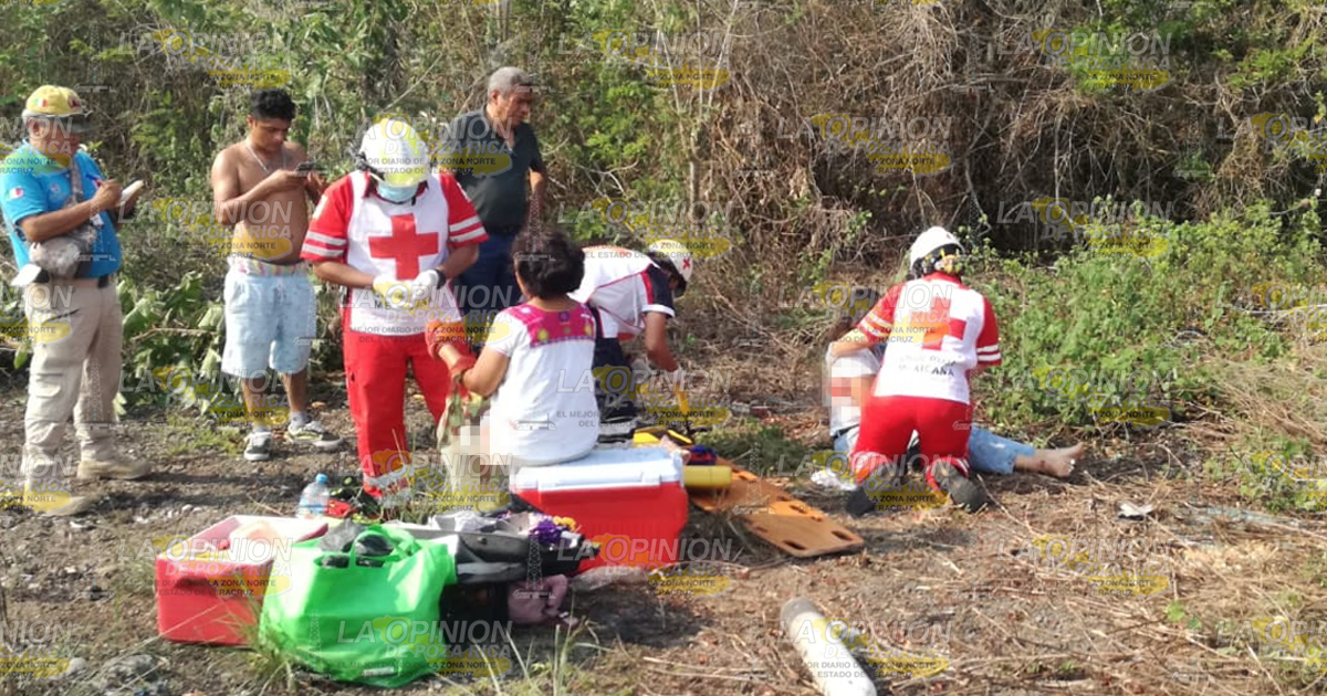 Familia vuelca en la Tuxpan Tamiahua ¡vive de milagro!