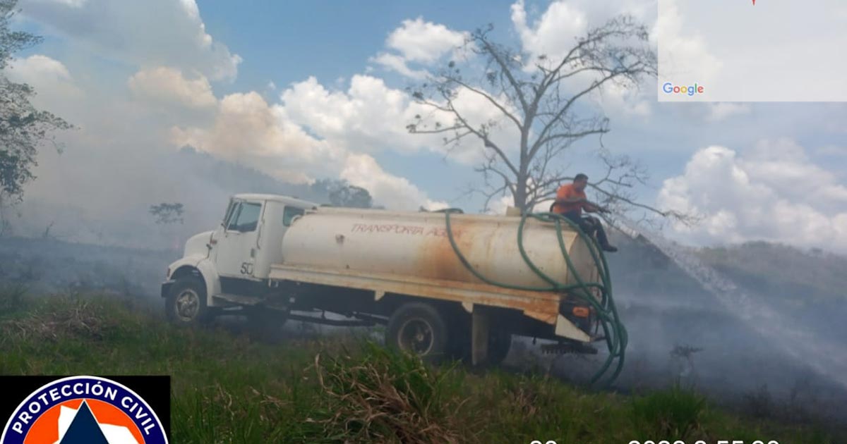 Incendio forestal en Rancho El 50 Incendio forestal en Rancho El 50 16