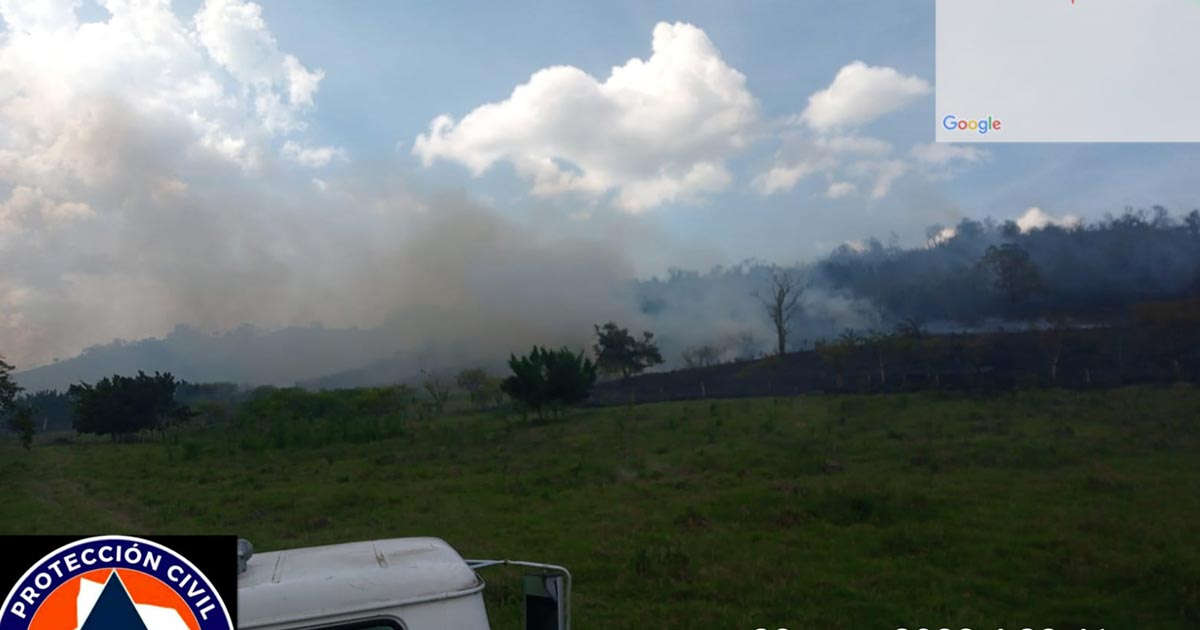 Incendio forestal en Rancho El 50 Incendio forestal en Rancho El 50 18