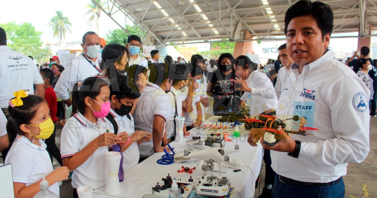 Inculcan en niños el interés científico