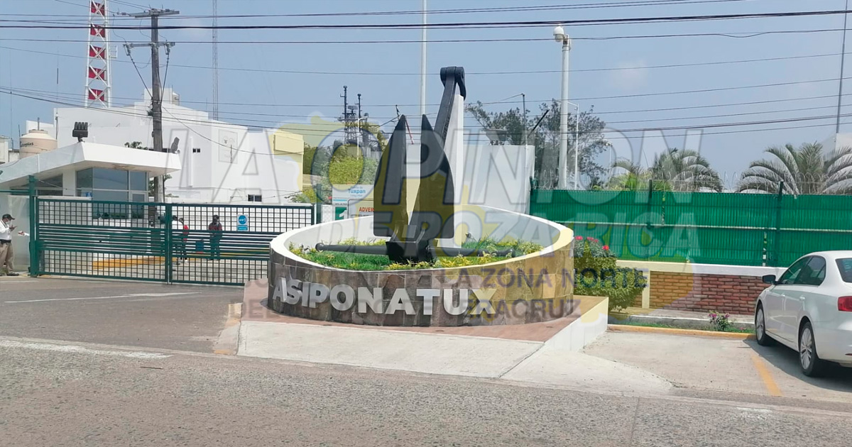 Investigan la USF a funcionario de la Asiponatux