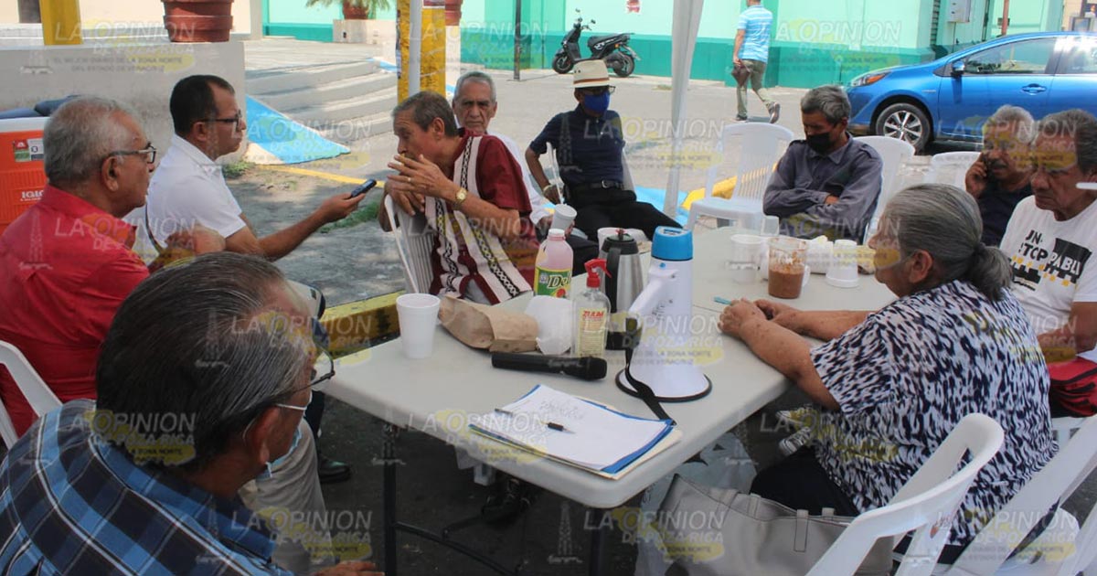 Jubilados de Pemex, en pie de lucha 2