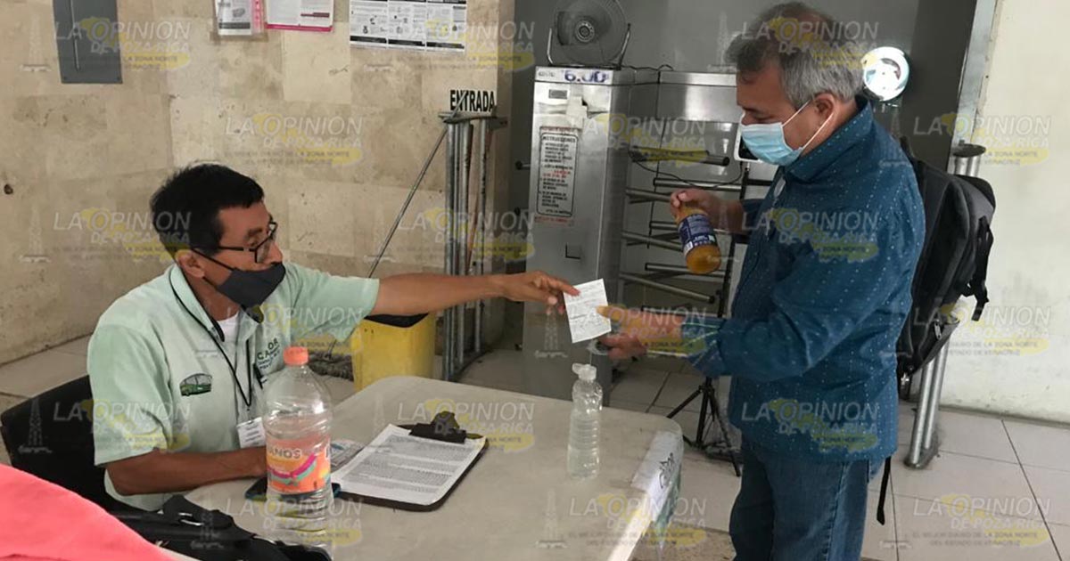 Mantienen restricciones en autobuses foráneos