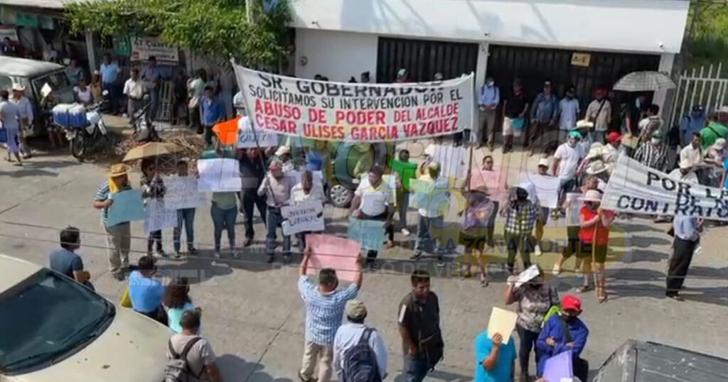 Repudian a alcalde César Ulises García Vázquez