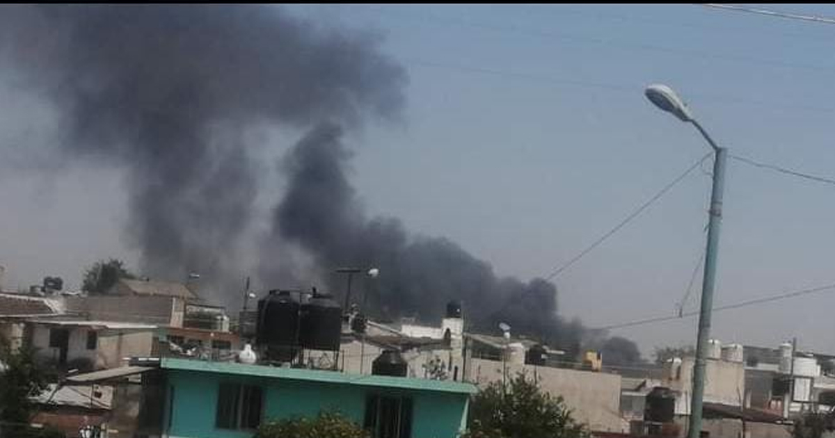 ¡Fuego en Las Vigas! Arde planta y evacuan a 50 obreros