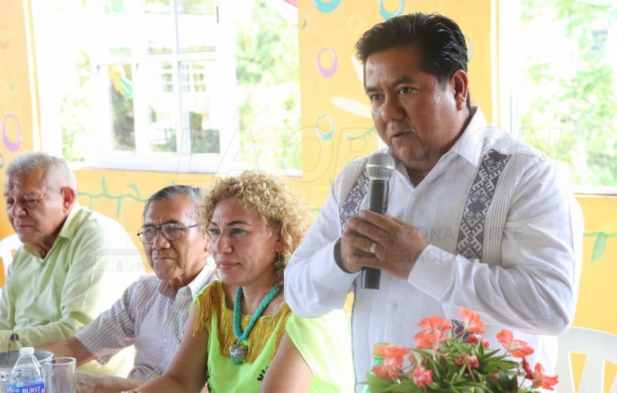 Reconocen a maestros jubilados papantecos