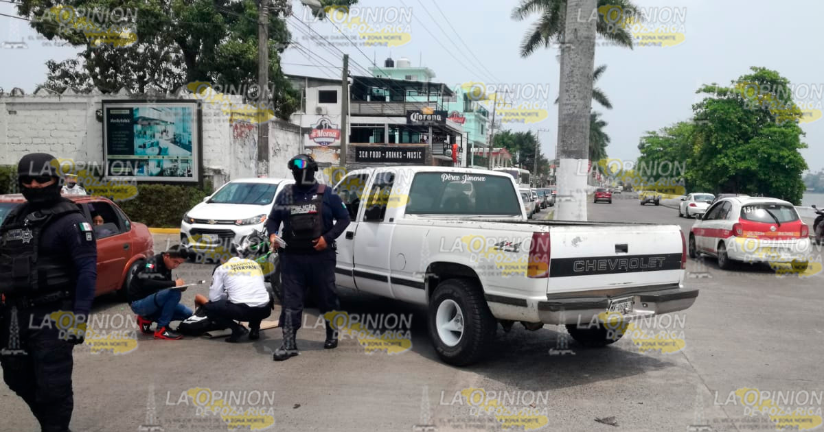 ¡Derriba a 2 motociclistas!