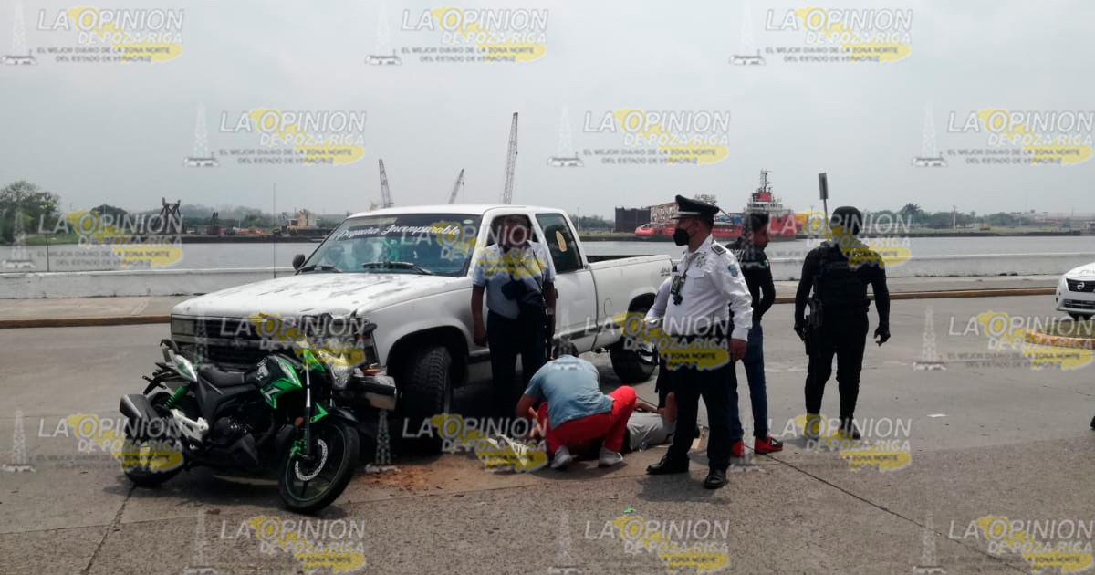 ¡Derriba a 2 motociclistas!