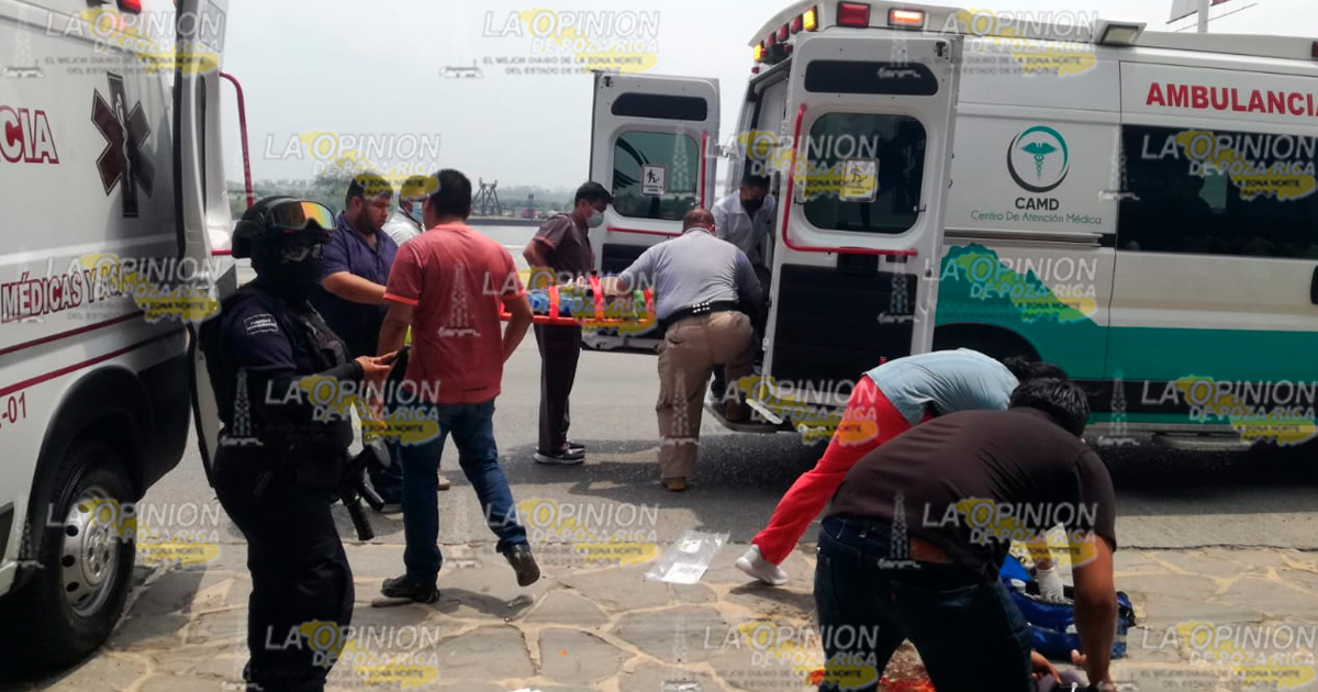 ¡Derriba a 2 motociclistas!