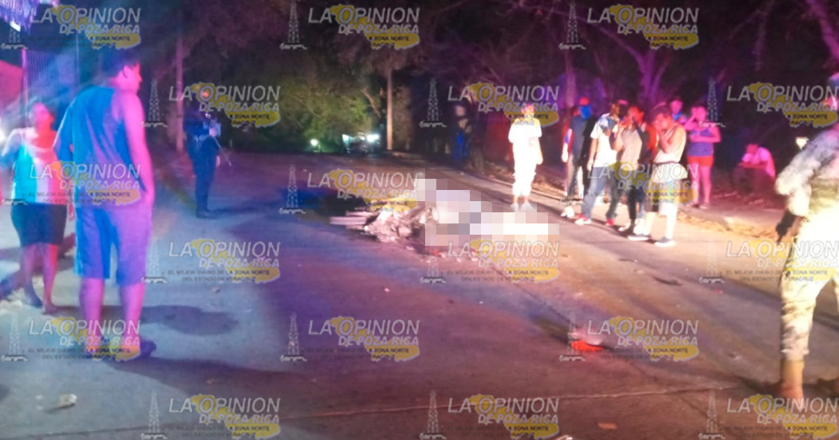 ¡Embestido por una camioneta!