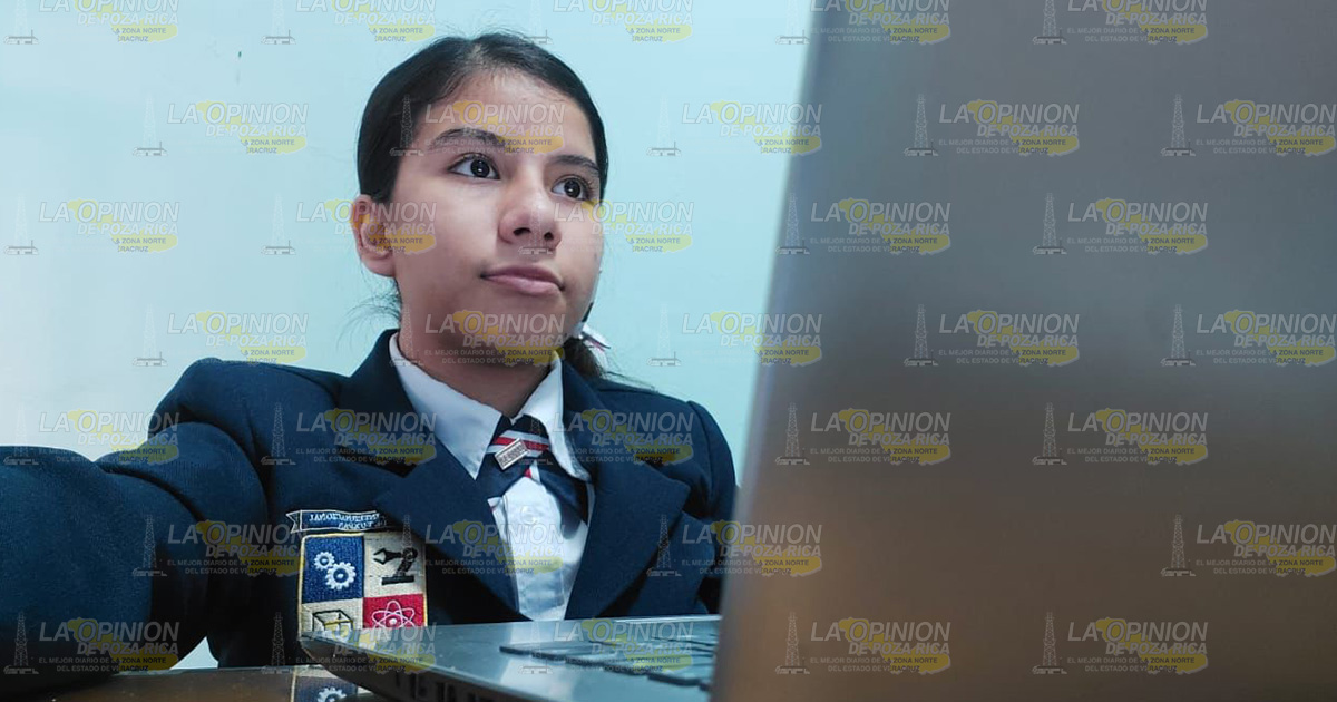 Alumna tuxpeña al Internacional de Robótica Alumna tuxpeña al Internacional de Robótica 2