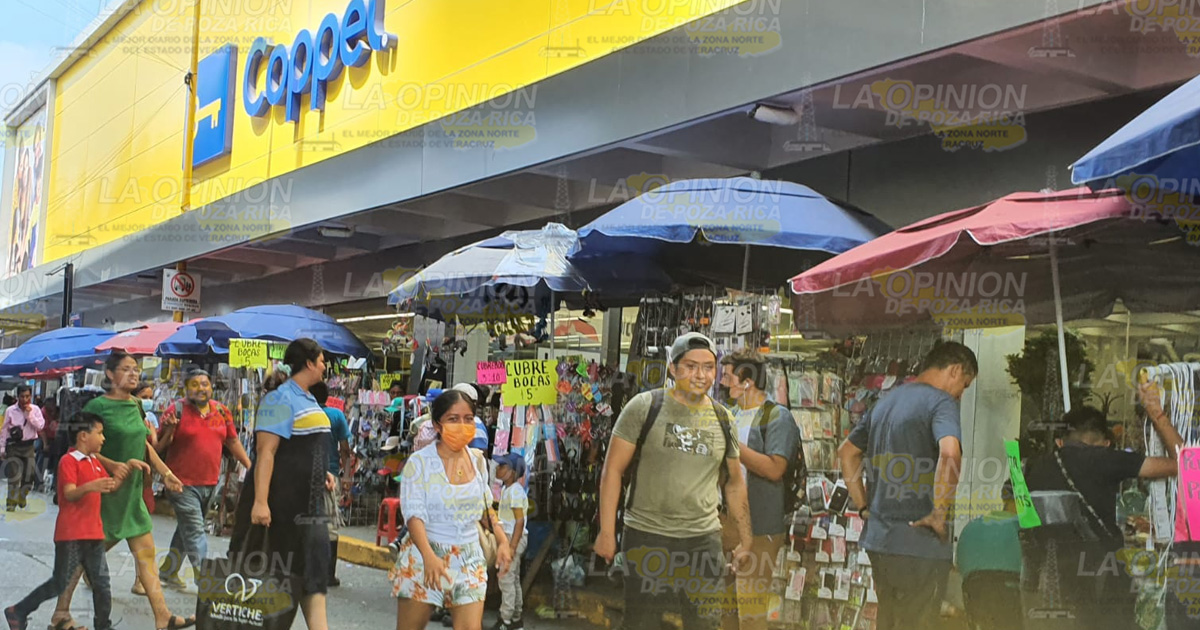 Atacan farderos en Coppel