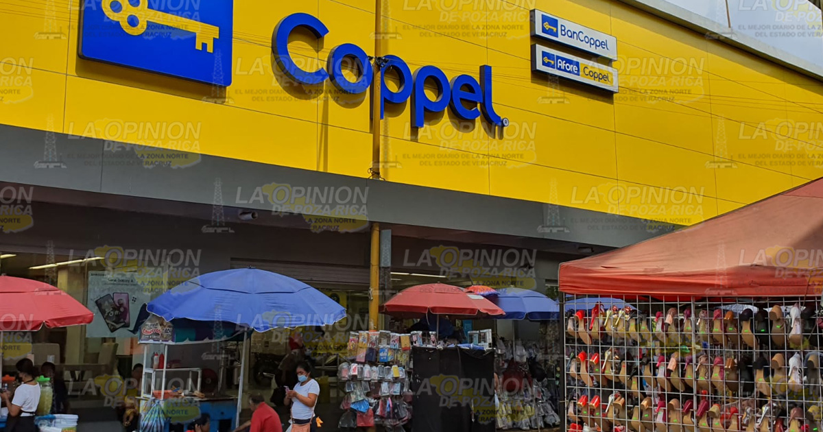 Atacan farderos en Coppel