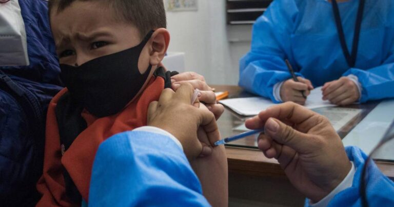 Abren registro de vacunación para niños de 5 a 11 años