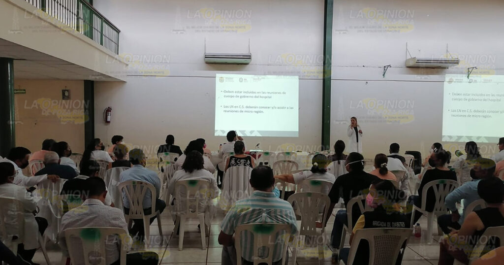 Capacitan a personal del Sector Salud de varios municipios, en Coatzintla