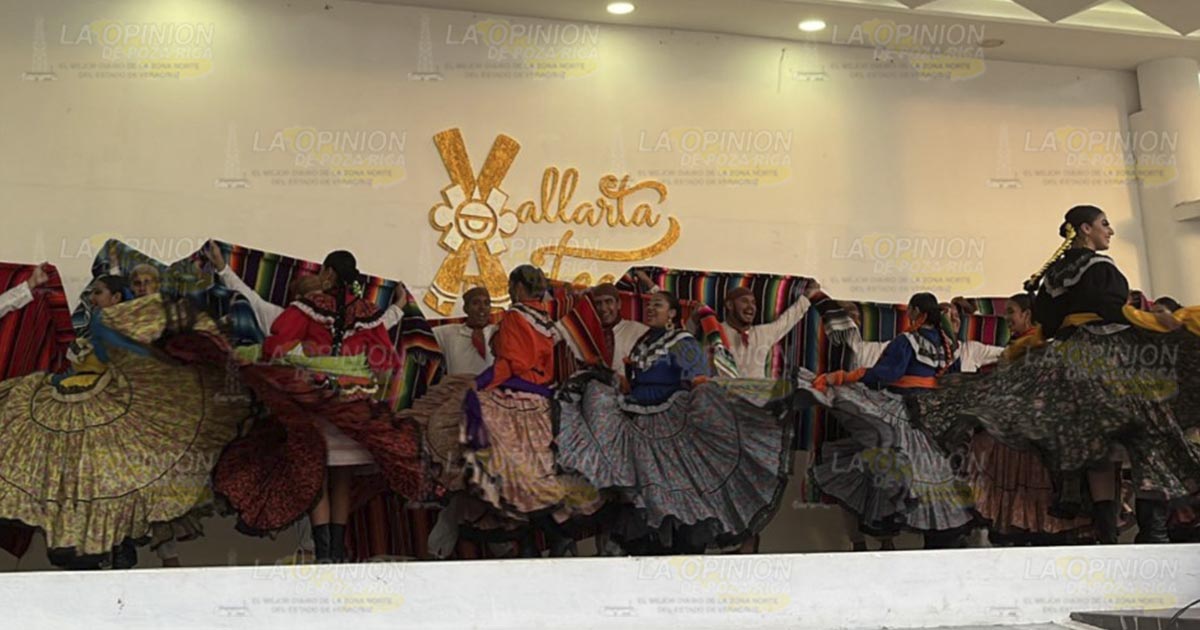 Espléndida gala de folclor en Álamo Espléndida gala de folclor en Álamo 4