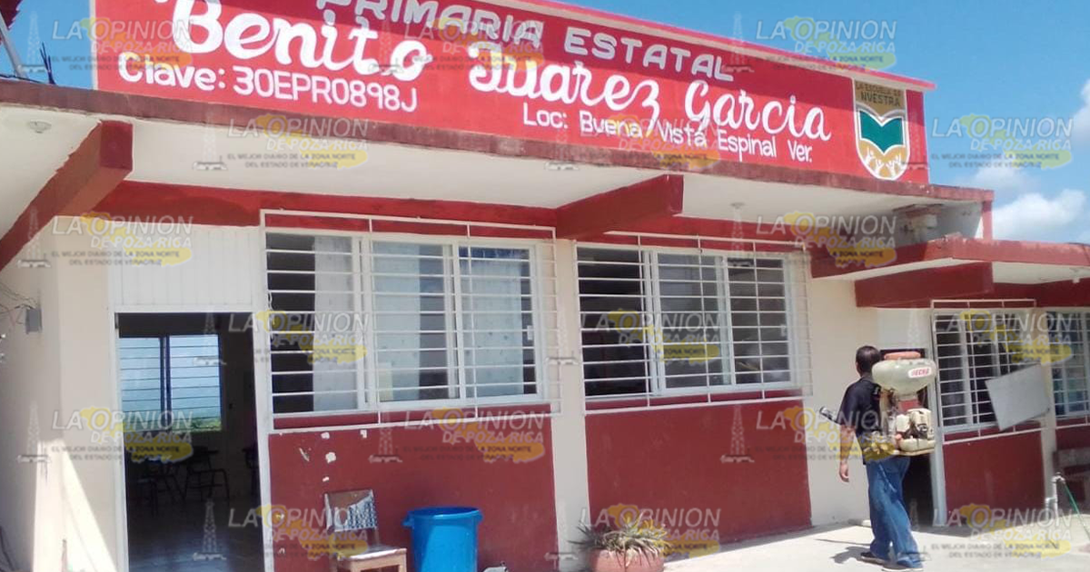 Protegen a estudiantes del Covid-19; maestra dio positivo al covid-19 Protegen a estudiantes del Covid-19; maestra dio positivo al covid-19