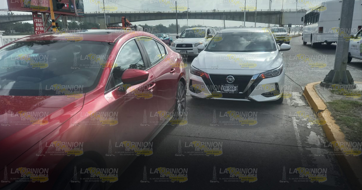 Intenta cambiar de carril y choca Intenta-cambiar-de-carril-y-choca-face3