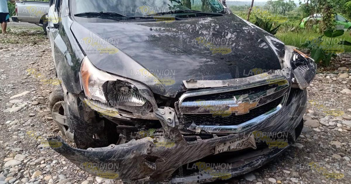 Le gana la velocidad y vuelca Le gana la velocidad y vuelca 2