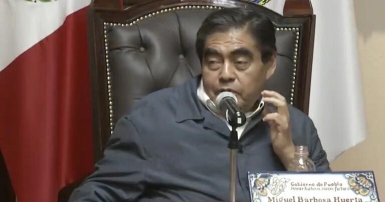 “Que se agarren a golpes”, la solución de Miguel Barbosa al bullying