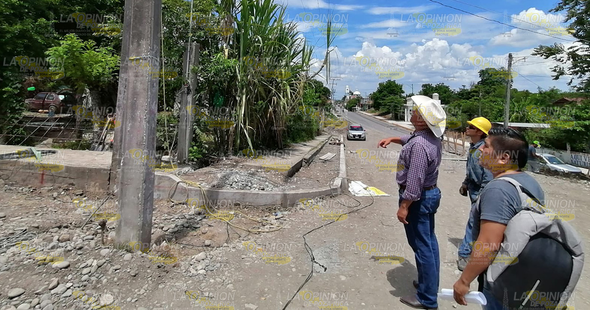 Supervisan obras en beneficio de los espinaltecos